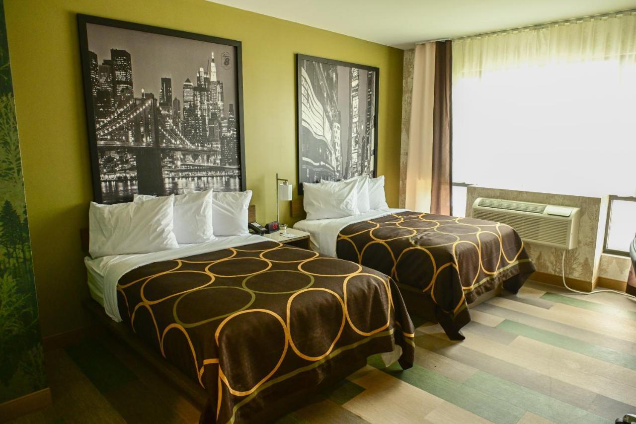 Hotel Super 8 By Wyndham Bronx Near Botanical Garden Nueva York Exterior foto