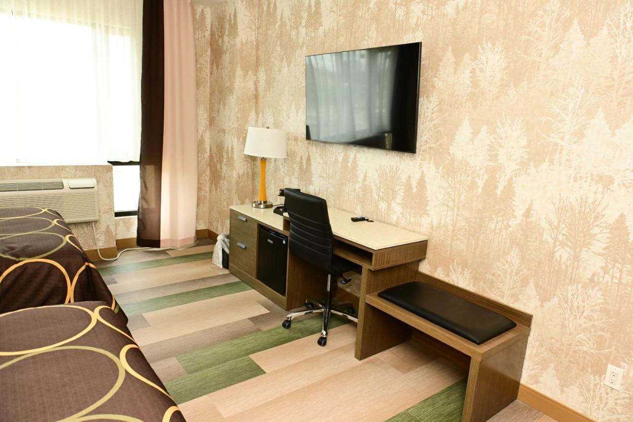 Hotel Super 8 By Wyndham Bronx Near Botanical Garden Nueva York Exterior foto